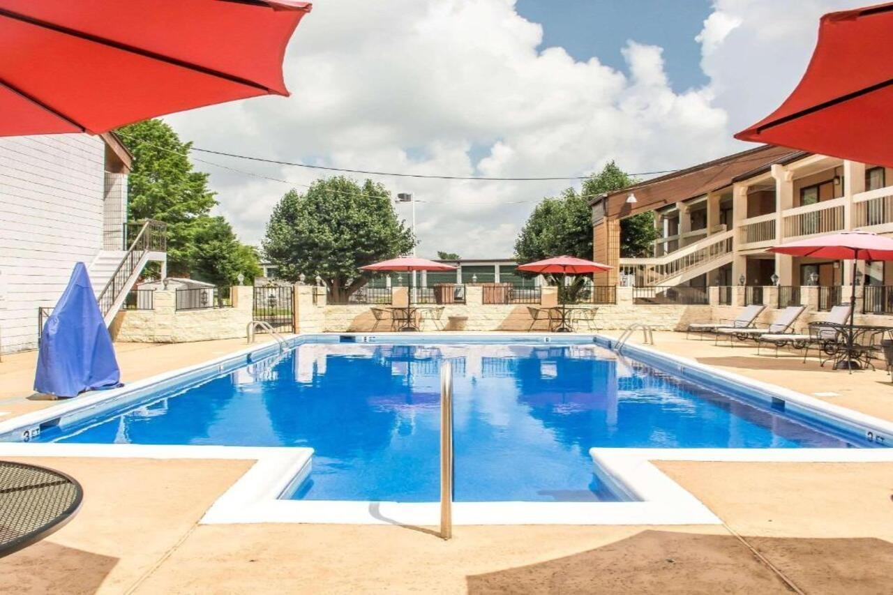 Quality Inn Madison - Huntsville Экстерьер фото