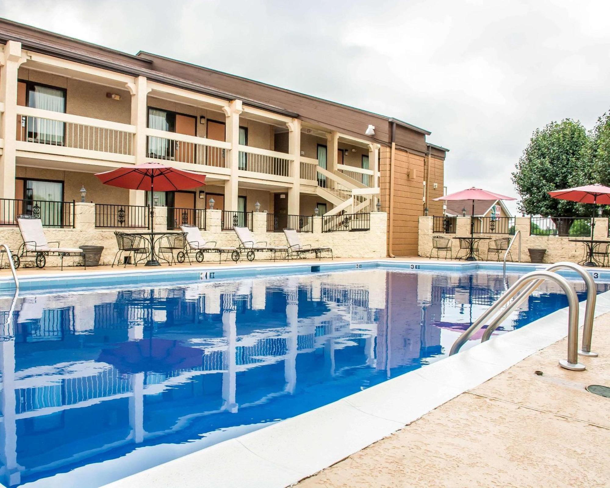 Quality Inn Madison - Huntsville Экстерьер фото