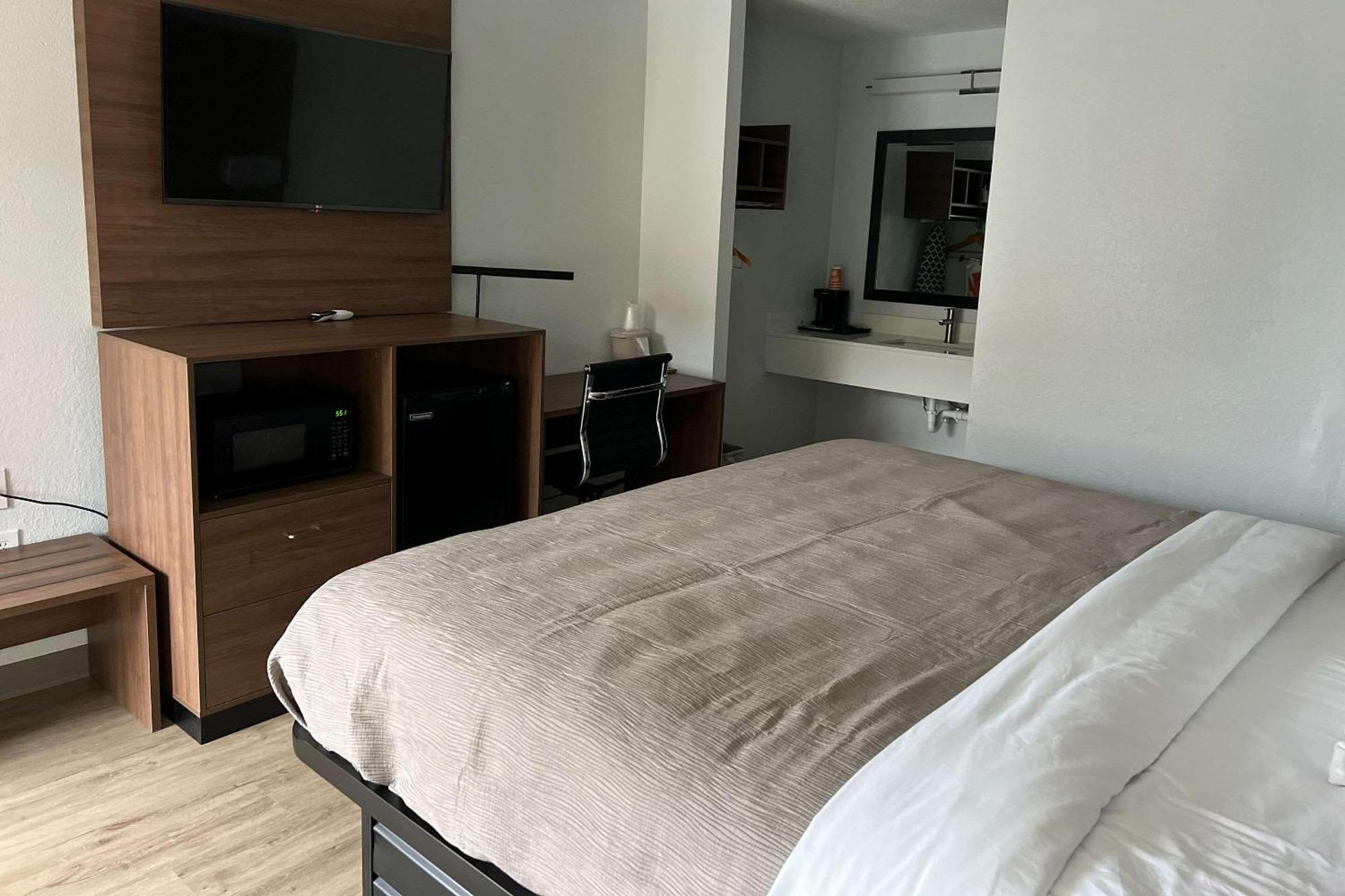 Quality Inn Madison - Huntsville Экстерьер фото