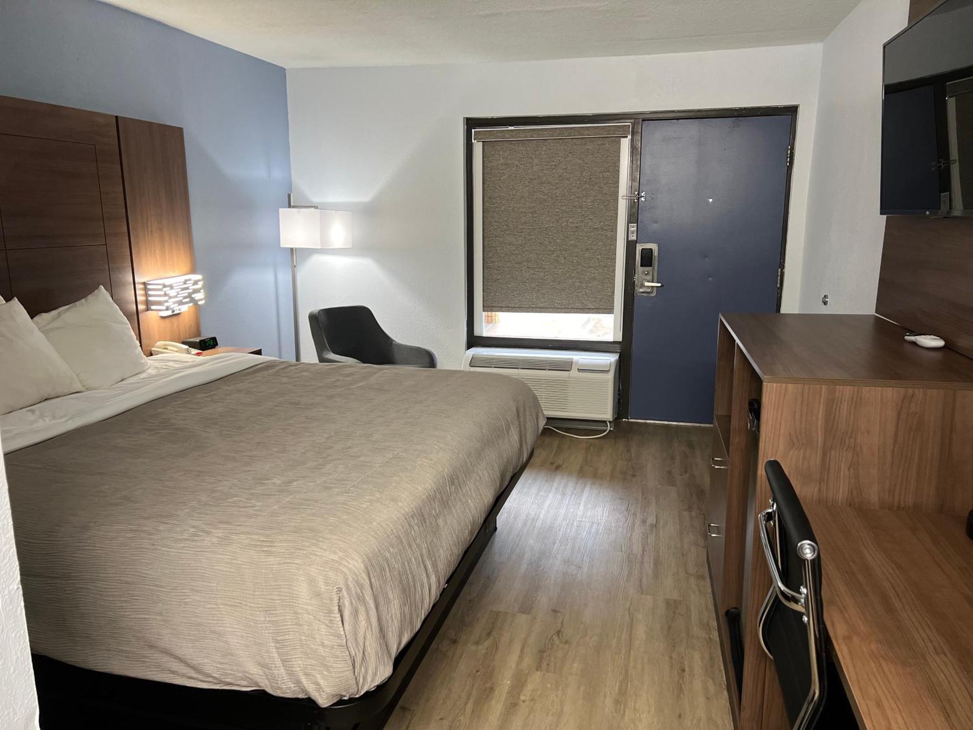 Quality Inn Madison - Huntsville Экстерьер фото