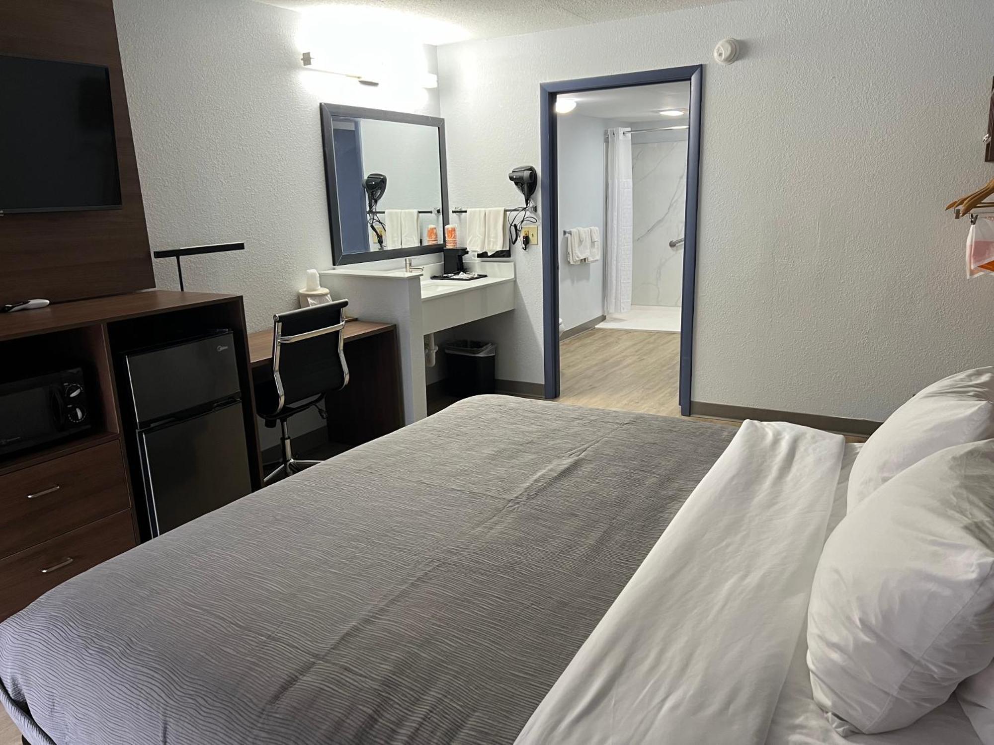 Quality Inn Madison - Huntsville Экстерьер фото