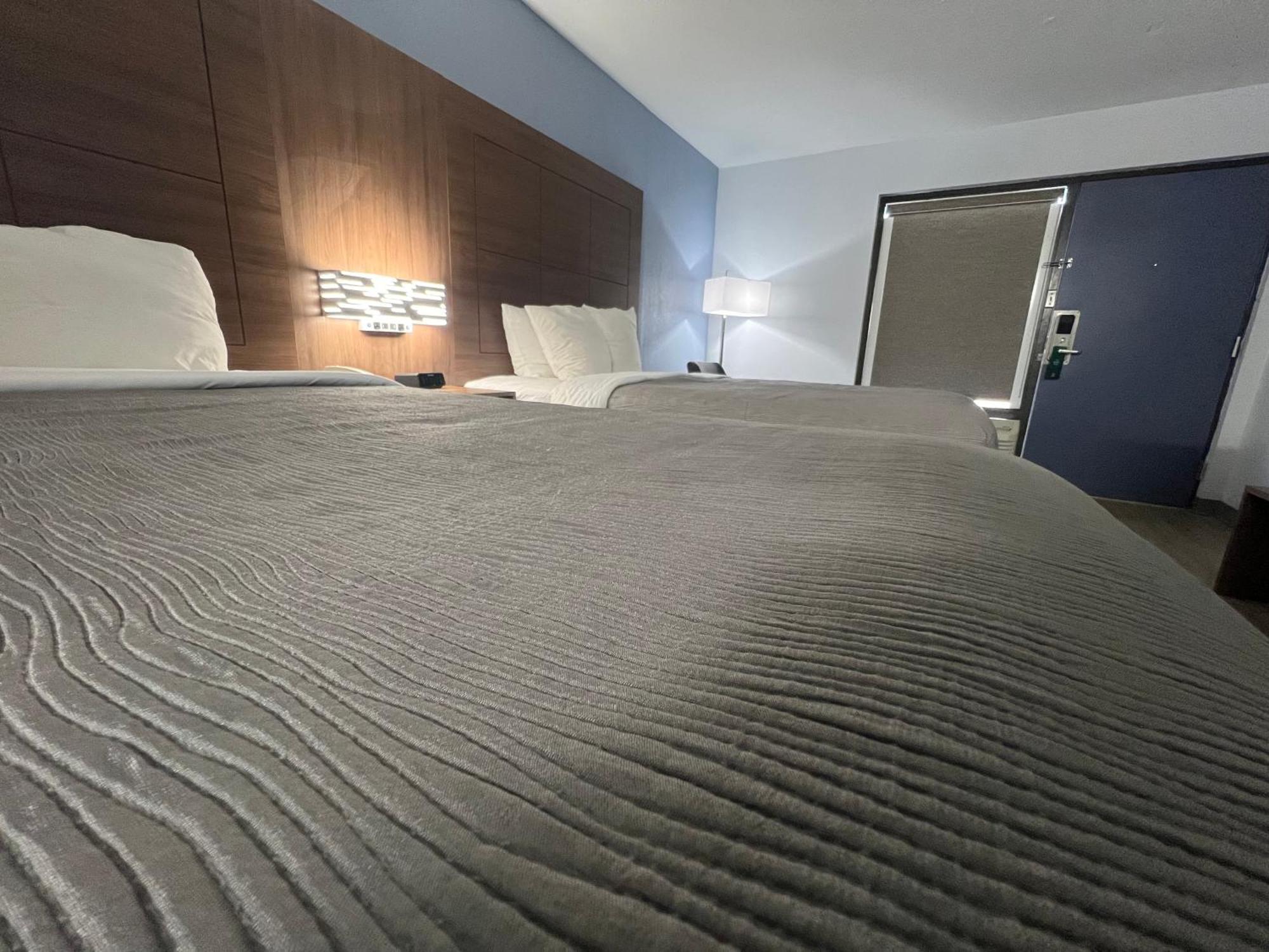 Quality Inn Madison - Huntsville Экстерьер фото