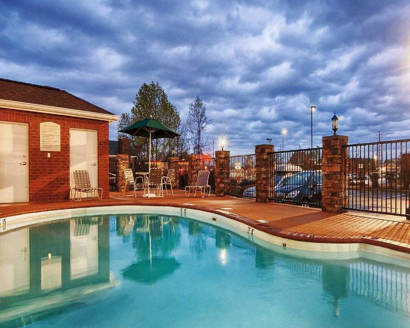 Quality Inn Madison - Huntsville Экстерьер фото