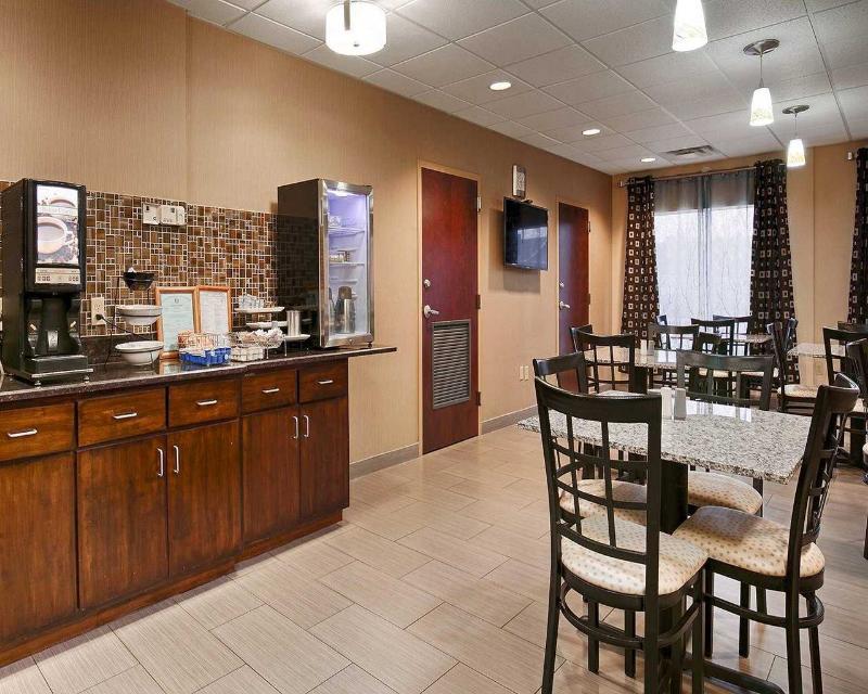 Quality Inn Madison - Huntsville Экстерьер фото